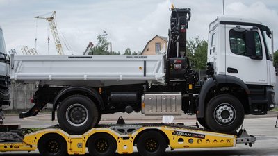 Німеччина передала Україні чергову партію спецтехніки для відновлення енергоінфраструктури