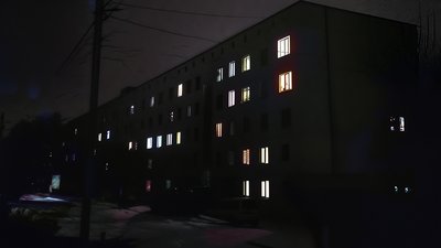 світло у вікнах гуртожитку