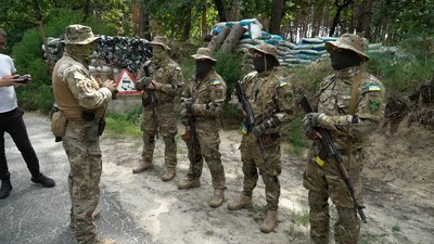 «Зможемо протистояти ворогу»: на Полтавщині тренують членів добровольчого батальйону «Зможемо протистояти ворогу»: на Полтавщині тренують членів добровольчого батальйону