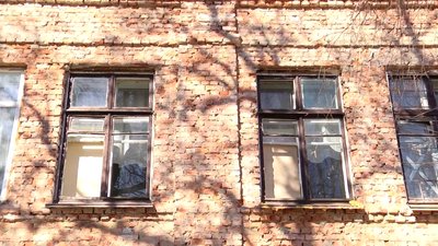 У Житомирі відновлюють пошкоджені корпуси лікарні і надають лише невідкладну допомогу У Житомирі відновлюють пошкоджені корпуси лікарні і надають лише невідкладну допомогу