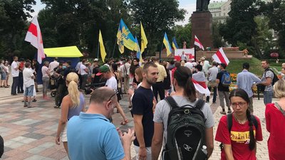 У Києві до Дня незалежності Білорусі влаштували віче