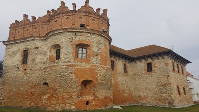 "Волинські барбакани" з доповненою реальністю. На Рівненщині презентували маршрут вежами 16-17 ст. "Волинські барбакани" з доповненою реальністю. На Рівненщині презентували маршрут вежами 16-17 ст.