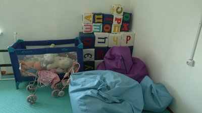 "Вирішили вивезти дітей": як живуть переселенці у шелтері на Львівщині "Вирішили вивезти дітей": як живуть переселенці у шелтері на Львівщині