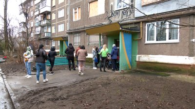 волонтери гуманітарна допомога гуманітарні набори діти Краматорськ Донецька область волонтери гуманітарна допомога гуманітарні набори діти Краматорськ Донецька область