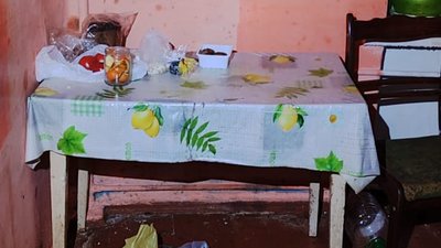кухня, кухонний стіл