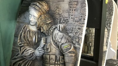 Барельєфні "Ікони пам'яті загиблим за Незалежність України" знову виготовляють у Житомирі Барельєфні "Ікони пам'яті загиблим за Незалежність України" знову виготовляють у Житомирі