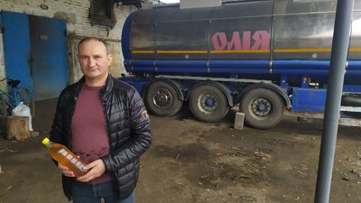 Власник олійні Віктор Іванов Власник олійні Віктор Іванов