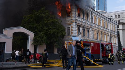 Росія пошкодила будівлю НАН України в Києві