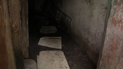 Укриття валиться Укриття валиться