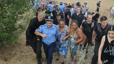 Вбивство та погроми в Лощинівці: п'ять років без вироку Вбивство та погроми в Лощинівці: п'ять років без вироку