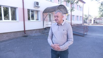 З "Азовсталі" — у франківське кафе. Як на Прикарпатті працевлаштовують вимушених переселенців З "Азовсталі" — у франківське кафе. Як на Прикарпатті працевлаштовують вимушених переселенців