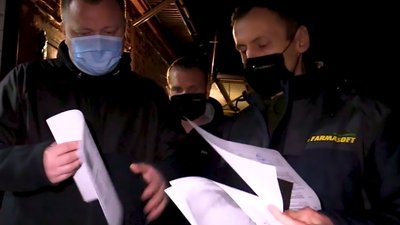 На Прикарпаття привезли партію вакцини Pfizer для людей похилого віку, які живуть у пансіонатах