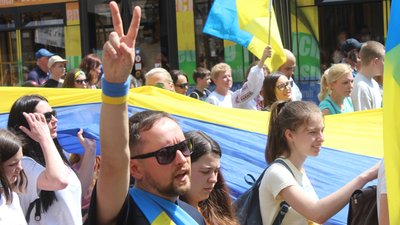 "Щоб про Україну не забували". Харків'яни приєдналися до демонстрації у Німеччині