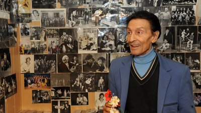 У Хмельницькому попрощаються з заслуженим артистом України Олександром Шиманським