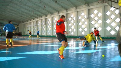 Вінницькі індорхокеїсти готуються до Кубку європейських чемпіонів Вінницькі індорхокеїсти готуються до Кубку європейських чемпіонів