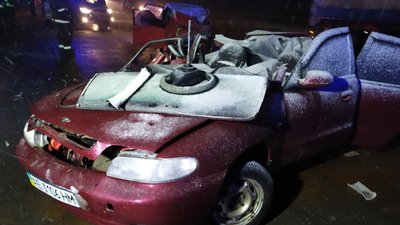 П'ятеро людей загинуло в ДТП на Харківщині П'ятеро людей загинуло в ДТП на Харківщині