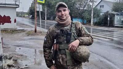 Бойовий медик