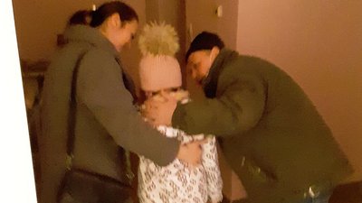 На Закарпатті рятувальники визволили дівчинку, яка застрягла в ліфті На Закарпатті рятувальники визволили дівчинку, яка застрягла в ліфті
