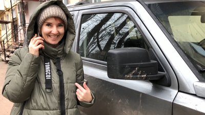 Збори, закупки, передачі та поїздки: як працює волонтерка з Миколаєва