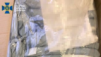На Волині СБУ попередила незаконне вивезення з України майже 40 тисяч медичних халатів