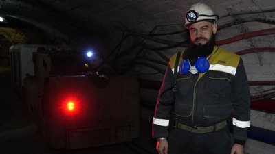 Шахтарі Шахтарі