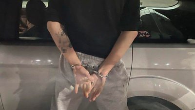 Вимагали гроші у переселенця: у Сумах затримали трьох чоловіків Вимагали гроші у переселенця: у Сумах затримали трьох чоловіків