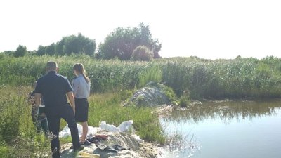 На Менщині у ставку потонули двоє дітей