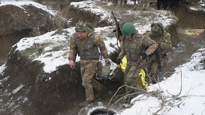 Витягнув з поля бою сотні поранених: історія парамедика 128 бригади ТрО Дніпра Витягнув з поля бою сотні поранених: історія парамедика 128 бригади ТрО Дніпра