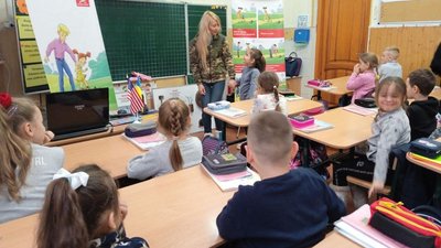 Учнів ста закладів освіти Київщини навчили правилам мінної безпеки