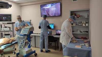 "Тут ти можеш спробувати": у Полтаві відкрили хірургічно-тренувальний центр "Тут ти можеш спробувати": у Полтаві відкрили хірургічно-тренувальний центр