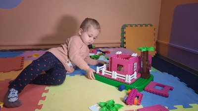 На львівському вокзалі відкрили простір для пасажирів з дітьми На львівському вокзалі відкрили простір для пасажирів з дітьми