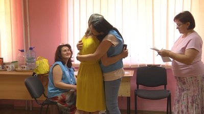 Переселенцям у Луцьку роздали продуктові набори від ООН
