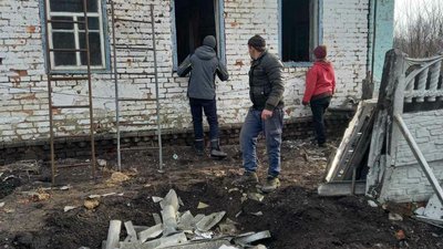 Бачили, як розвертали "Гради". Мешканці села на Сумщині розказали, як по них стріляли росіяни Бачили, як розвертали "Гради". Мешканці села на Сумщині розказали, як по них стріляли росіяни