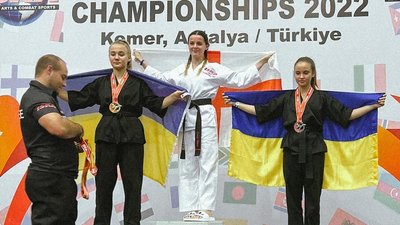 Миколаївські кікбоксери здобули десять медалей на чемпіонаті світу