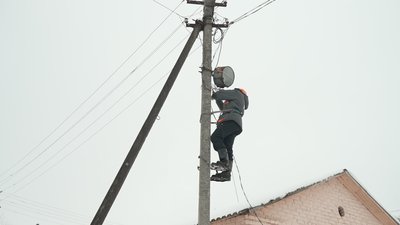 Був двічі заручником у росіян: історія електромонтера з Городні, якого Президент нагородив медаллю