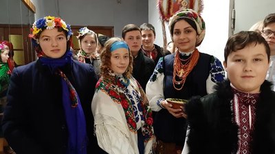 Різдвяна мандрівка "Від свята до свята" відбулася в Тернопільському краєзнавчому музеї Різдвяна мандрівка "Від свята до свята" відбулася в Тернопільському краєзнавчому музеї