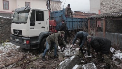 На Тернопільщині знайшли 23 єврейські надгробки На Тернопільщині знайшли 23 єврейські надгробки