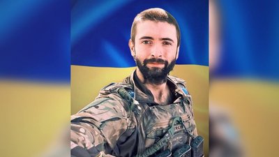 Полеглий військовий Володимир Аронець