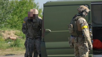 Вибивали неіснуючий борг: на Волині двоє киян видавали себе за військових Вибивали неіснуючий борг: на Волині двоє киян видавали себе за військових