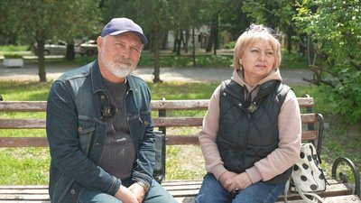 "Його обличчя я пам'ятала весь час": історія переселенки з Маріуполя, яка в Запоріжжі випадково зустріла свого рятівника