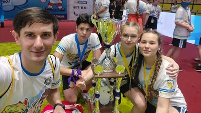Школярі з Кропивницького перемогли у всеукраїнському інноваційному проєкті "Cool Games" Школярі з Кропивницького перемогли у всеукраїнському інноваційному проєкті "Cool Games"