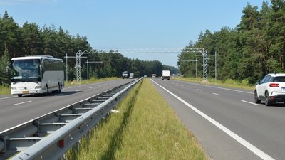 Зчитують масу і швидкість: на яких дорогах Полтавщини встановлять системи зважування
