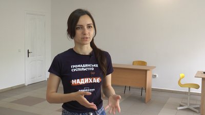 В Івано-Франківську переселенці відкрили простір для людей, які втікають від переслідувань РФ В Івано-Франківську переселенці відкрили простір для людей, які втікають від переслідувань РФ