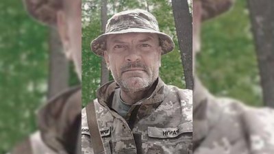 На Чернігівщині попрощалися із шістьма військовослужбовцями ЗСУ, які захищали Україну На Чернігівщині попрощалися із шістьма військовослужбовцями ЗСУ, які захищали Україну