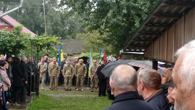 Був господарем і мав почуття гумору: на Тернопільщині попрощалися з бійцем Ярославом Калиняком Був господарем і мав почуття гумору: на Тернопільщині попрощалися з бійцем Ярославом Калиняком