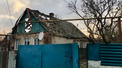РФ двічі атакувала Малокатеринівку на Запоріжжі: пошкоджено приватний будинок