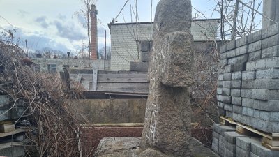 Кам'яний хрест козацької доби у Житомирі — хто має захистити місцеву знахідку старовини Кам'яний хрест козацької доби у Житомирі — хто має захистити місцеву знахідку старовини