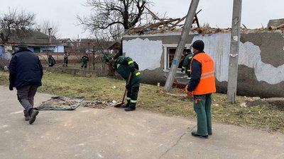 Очевидці розповіли про наслідки російської дронової атаки на Миколаїв Очевидці розповіли про наслідки російської дронової атаки на Миколаїв