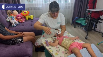 Виграла лотерею: як почуває себе дівчинка з СМА, яка отримала укол найдорожчим препаратом світу Виграла лотерею: як почуває себе дівчинка з СМА, яка отримала укол найдорожчим препаратом світу