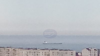 Тіньовий флот Росії — у порт Севастополя зайшов танкер для завантаження зерном
